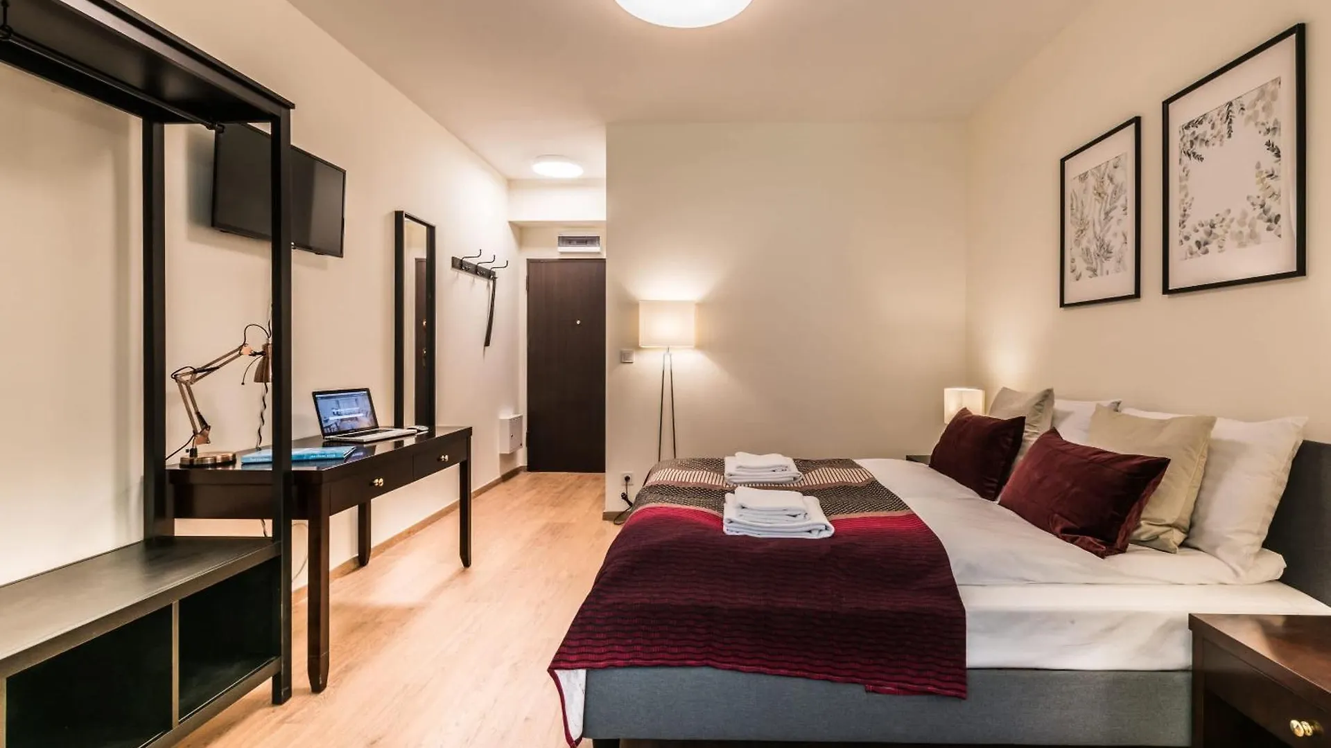 Stylowe Studio W Poznaniu Blisko Mtp By Noclegi Renters Polska
